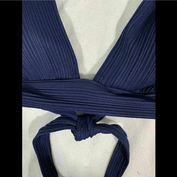 NEW $108 Robin Piccone Lily V-Neck Bikini‎ Top in Navy Blue [SZ Small ]